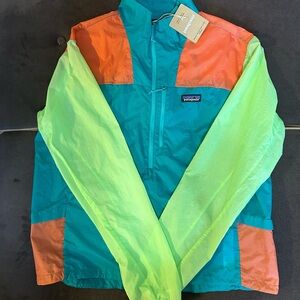 Patagonia Women’s Houdini Stash 1/2 zip pullover